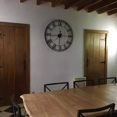 Les Mesanges Holiday home